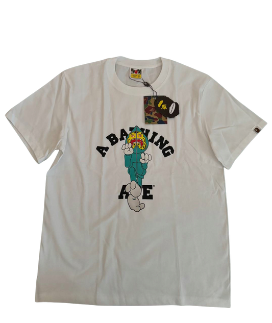 WHITE BAP3 “TIGER MILO COLLEGE” TEE